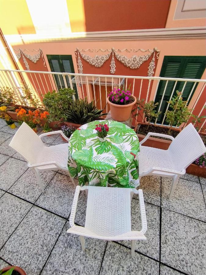 Hotel Alla Fontanella Alassio Exterior photo