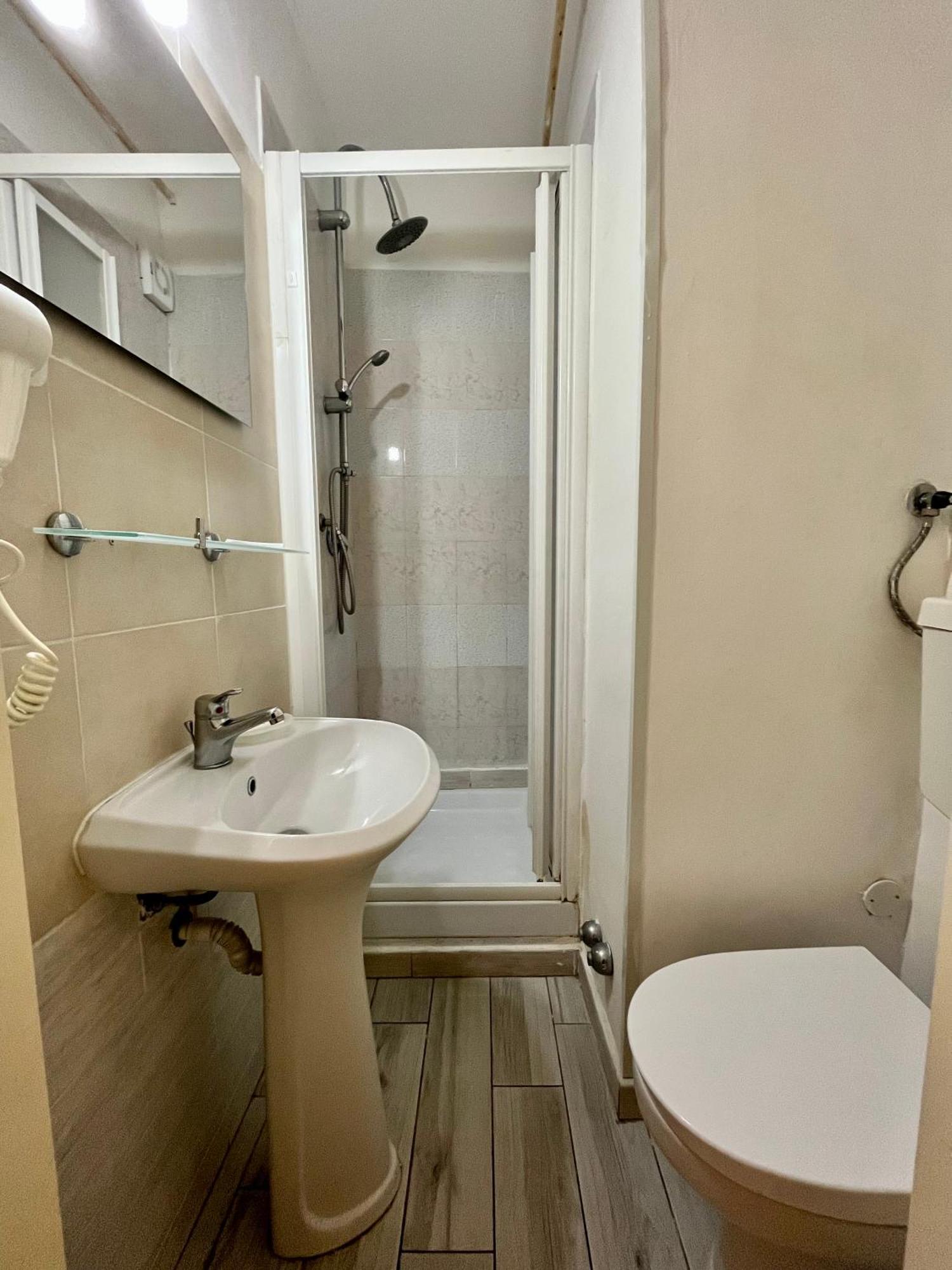 Hotel Alla Fontanella Alassio Room photo
